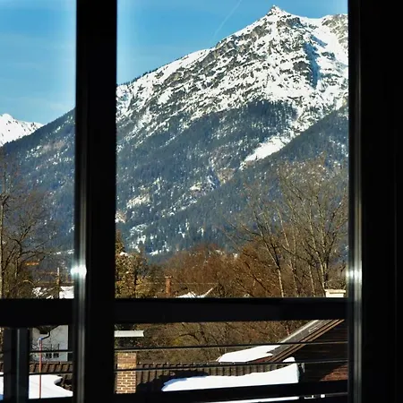 Gaestehaus Am Riedweg 가르미슈파르텐키르헨